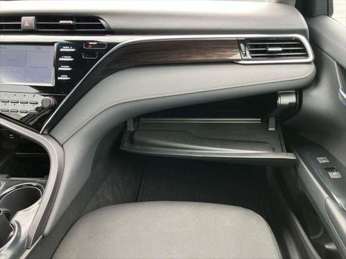 Certified 2018 Toyota Camry LE FWD image 15