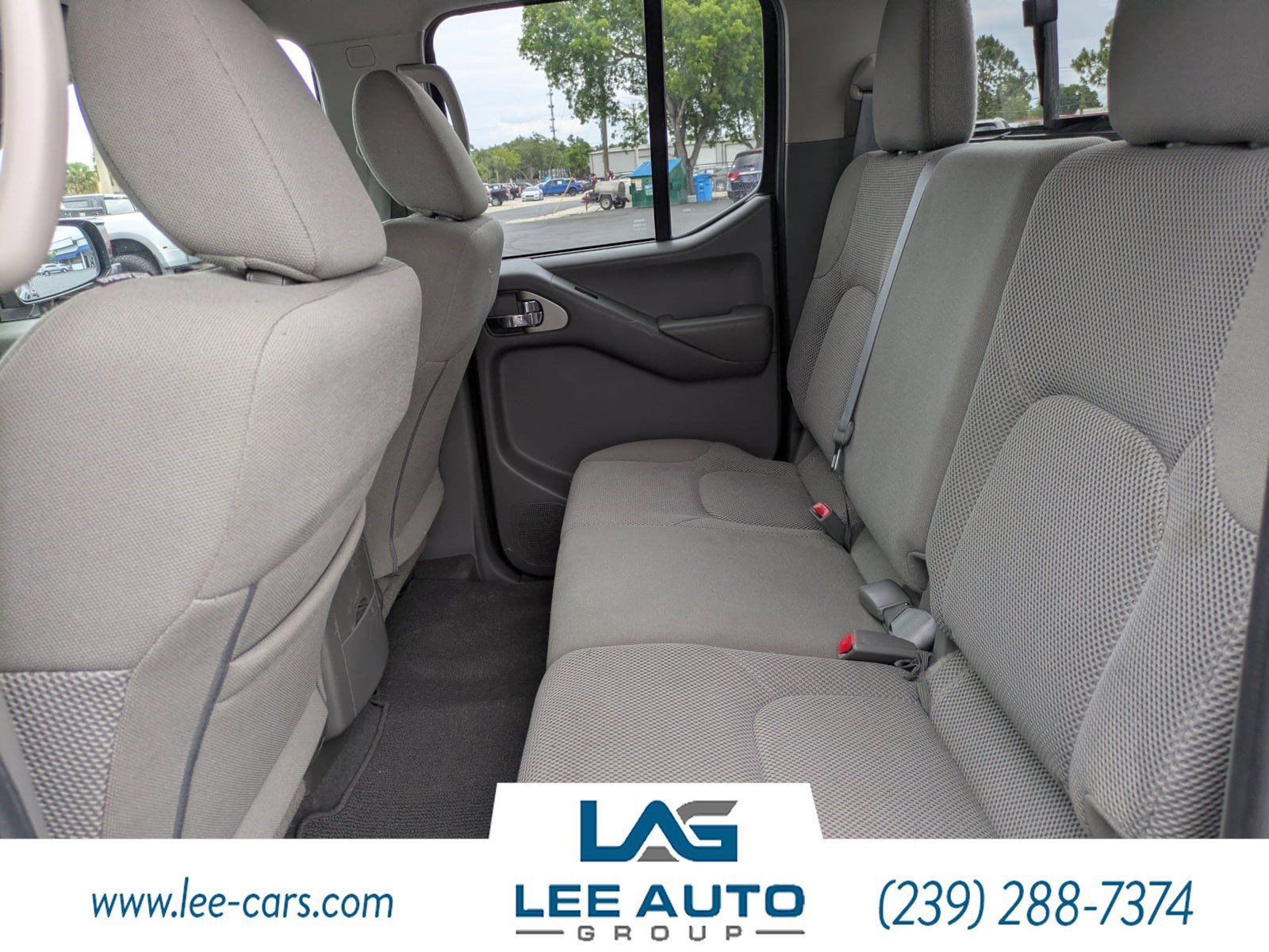 Used 2019 Nissan Frontier SV AWD/4WD image 11