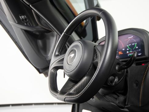 Used 2021 McLaren 765LT RWD image 30
