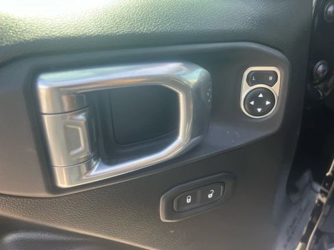 Used 2024 Jeep Gladiator Sport image 27