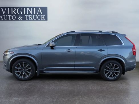 Used 2018 Volvo XC90 T6 Momentum w/ Convenience Package image 2