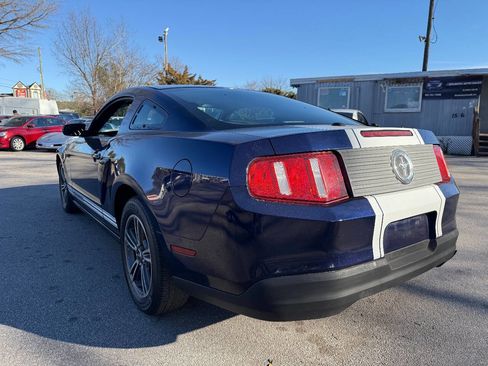 Used 2010 Ford Mustang Premium image 4