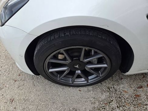 Used 2021 Tesla Model 3 Standard Range Plus RWD image 4
