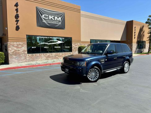 Used 2011 Land Rover Range Rover Sport HSE AWD/4WD image 2