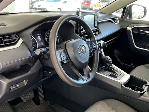 Certified 2022 Toyota RAV4 XLE image 17