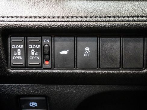 Used 2025 Honda Odyssey EX-L image 33