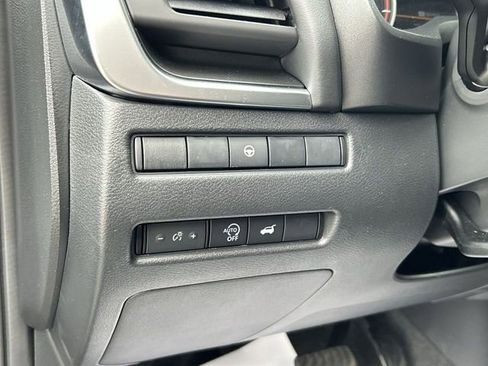 Certified 2026 Nissan Rogue SV w/ Cold Weather Package AWD/4WD image 17