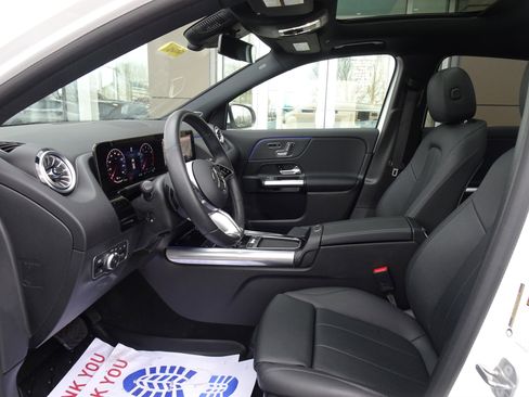 Used 2025 Mercedes-Benz GLA 250 GLA 250 image 8