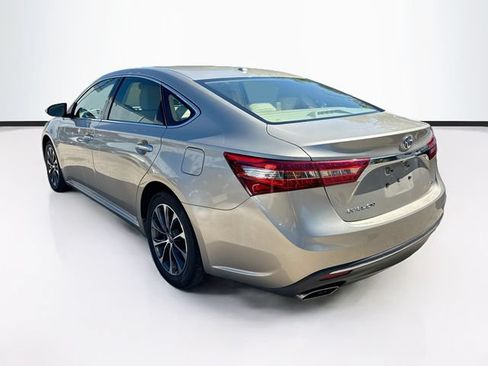 Used 2017 Toyota Avalon XLE Premium w/ Carpet Mat Package FWD image 5