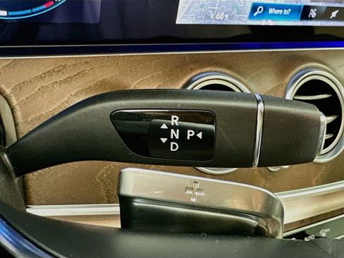 Used 2022 Mercedes-Benz E 350 Sedan image 18
