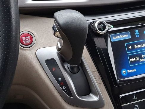 Used 2015 Honda Odyssey EX-L image 22