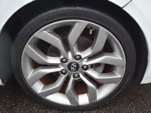 Used 2015 Hyundai Veloster RE:FLEX Edition image 38