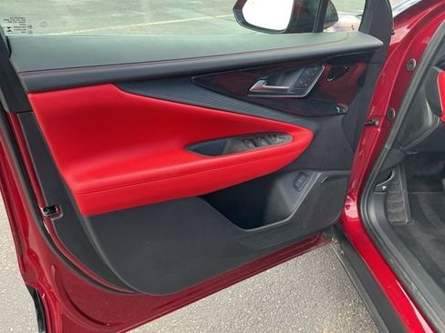 Used 2025 Chevrolet Blazer EV SS w/ Performance Package image 12