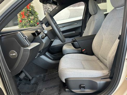 New 2026 Volvo EX30 Ultra image 17