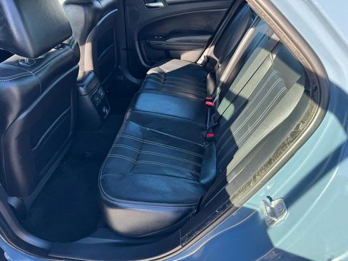 Used 2014 Chrysler 300 S image 10
