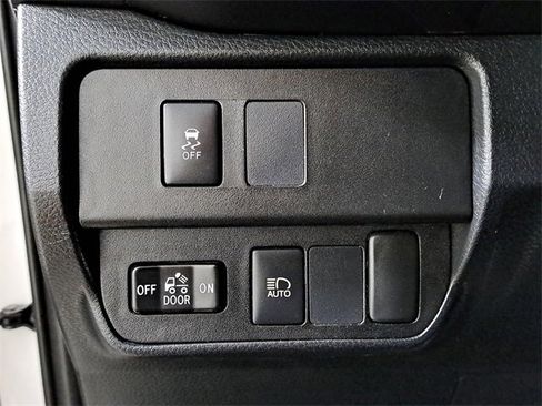 Used 2021 Toyota Tacoma SR image 23