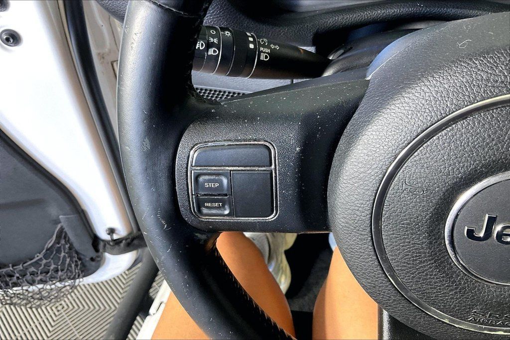 Used 2013 Jeep Wrangler Unlimited Sport AWD/4WD image 22