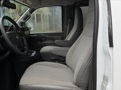 Used 2020 Chevrolet Express 3500 LT w/ LT Preferred Equipment Group RWD image 14