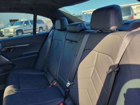 Used 2024 BMW 530i w/ M Sport Package RWD image 10