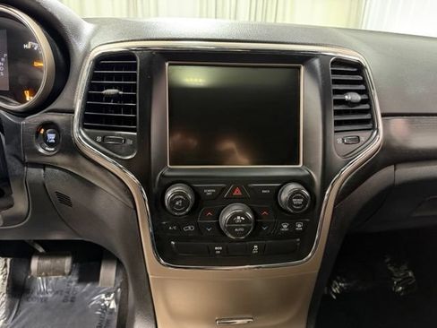 Used 2014 Jeep Grand Cherokee Altitude AWD/4WD image 13