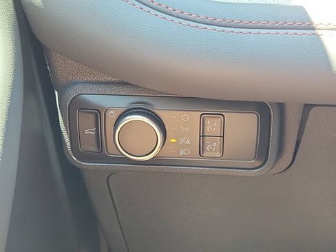 Used 2026 Ford Explorer Active RWD image 13