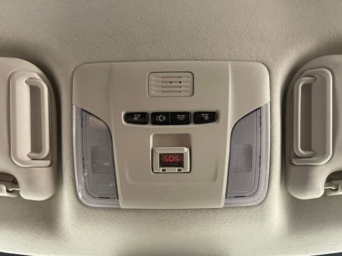 Certified 2020 Toyota Corolla LE image 29