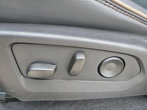 Used 2026 GMC Canyon Denali image 15