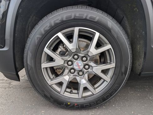 Used 2021 GMC Acadia SLE FWD image 27