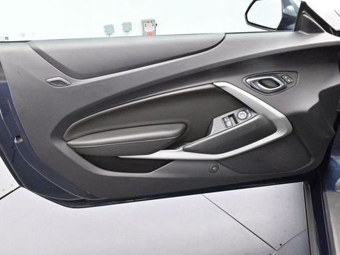 Used 2016 Chevrolet Camaro LT RWD image 10