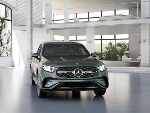 New 2025 Mercedes-Benz GLC 300 image 8
