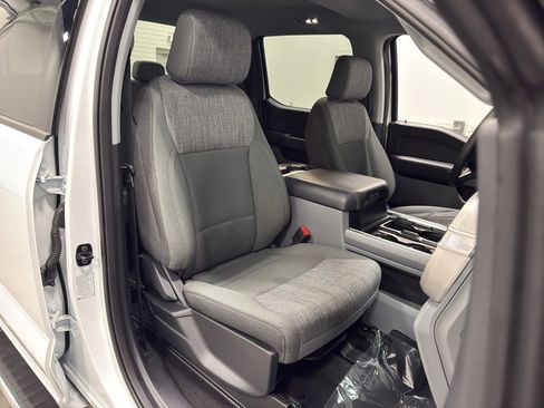 Used 2025 Ford F350 XLT image 28