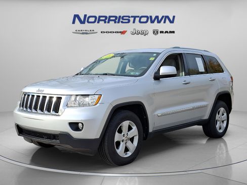Used 2012 Jeep Grand Cherokee Laredo image 3