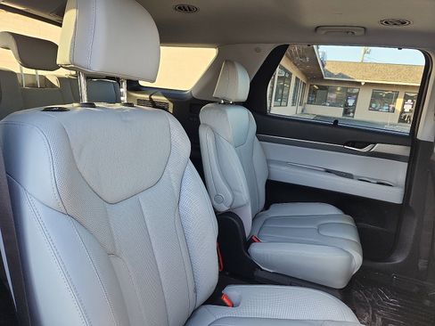Used 2022 Hyundai Palisade SEL w/ Premium Package image 31