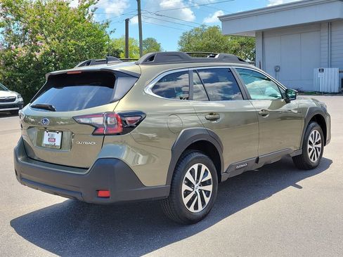 Certified 2025 Subaru Outback Premium AWD/4WD image 3