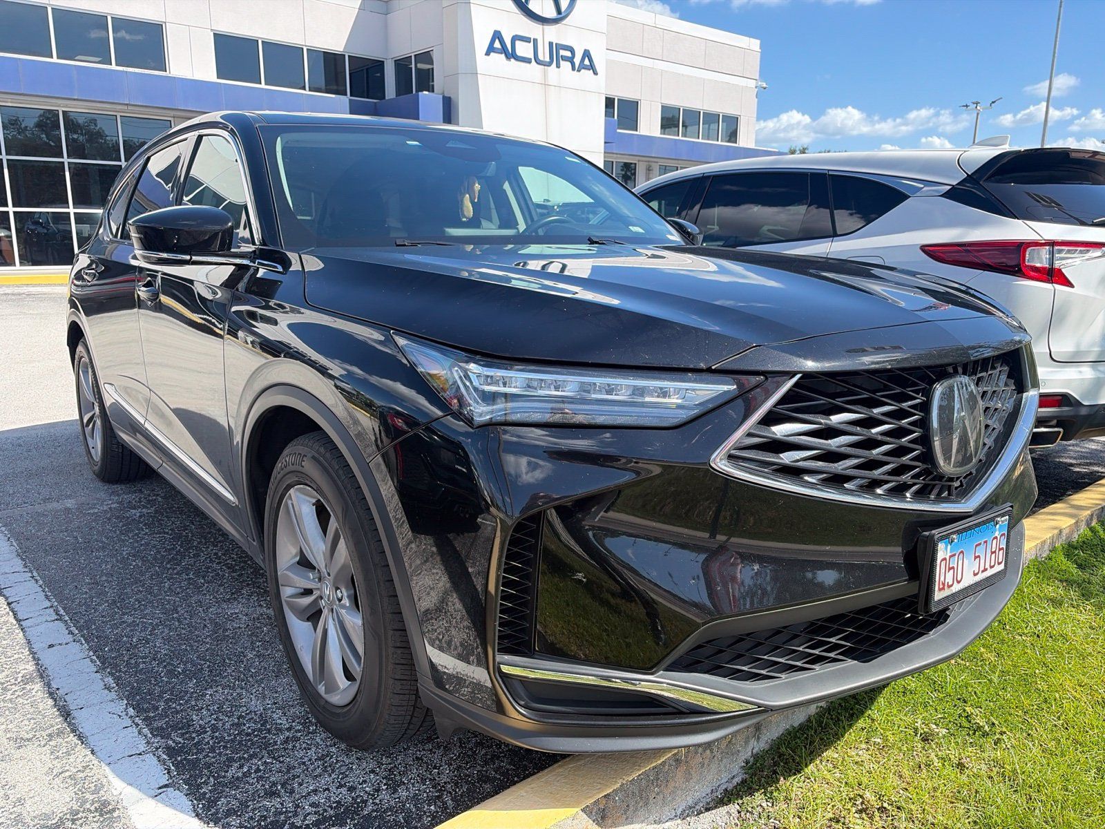 Used 2025 Acura MDX SH-AWD image 1