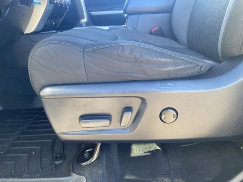 Used 2017 Toyota Tundra SR5 image 22