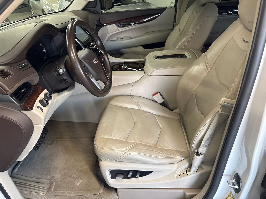 Used 2016 Cadillac Escalade Premium AWD/4WD image 20