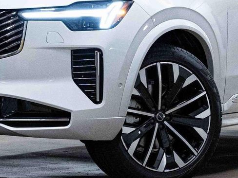 New 2026 Volvo XC90 B6 Plus w/ Protection Package Premier image 3
