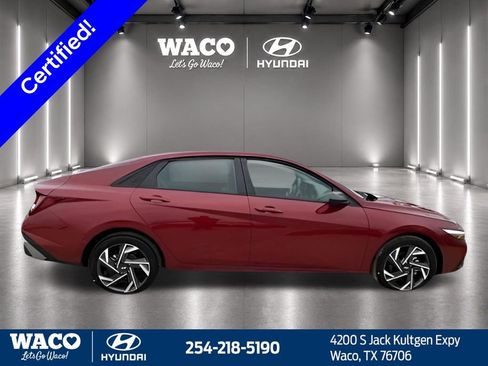 Used 2025 Hyundai Elantra Sport FWD image 17