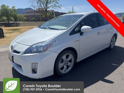 Used 2010 Toyota Prius Five image 3