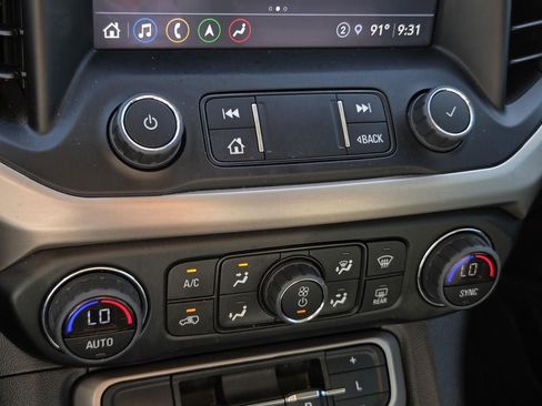 Certified 2023 GMC Acadia Denali w/ Denali Technology Package FWD image 24