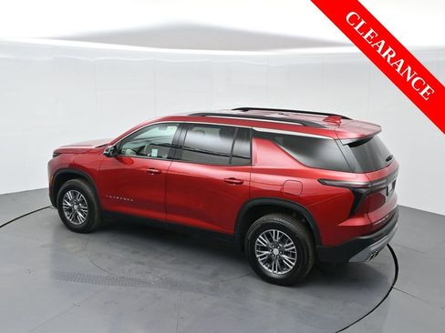 Used 2025 Chevrolet Traverse LT w/ Driver Confidence Package image 60