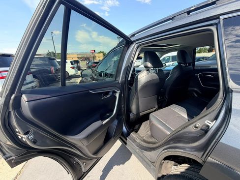Used 2020 Toyota RAV4 TRD Off-Road w/ TRD Off-Road Weather Package AWD/4WD image 20