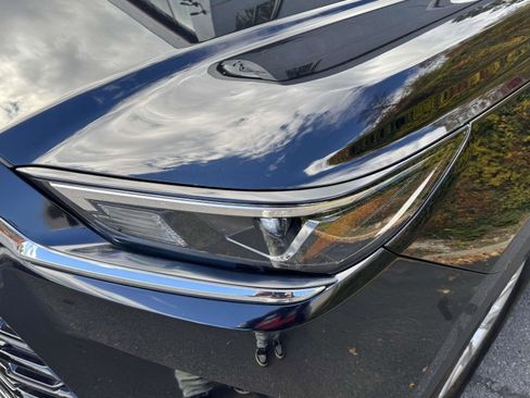 Used 2024 Toyota Grand Highlander XLE image 8