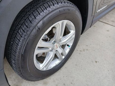 Certified 2021 GMC Terrain SLE w/ Driver Convenience Package image 37