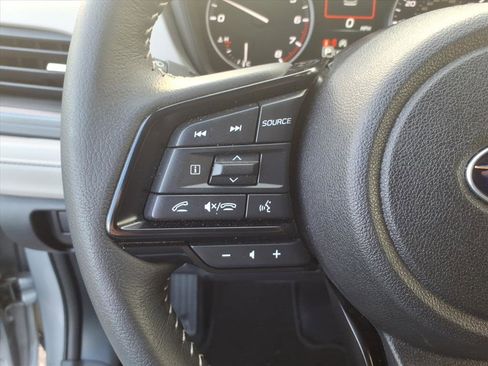 Used 2025 Subaru Forester Premium image 31