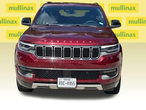 Used 2024 Jeep Wagoneer Series II w/ Flexible Seating Group RWD image 14