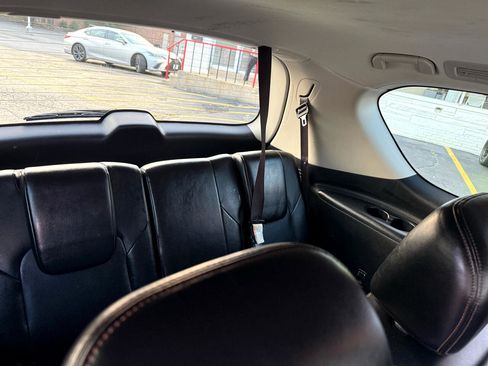 Used 2019 Nissan Armada SL w/ Premium Package image 15