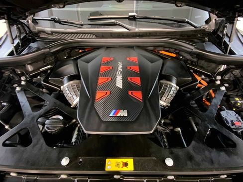 Used 2025 BMW XM image 30