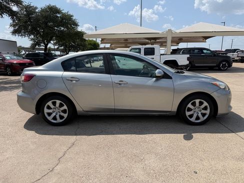 Used 2012 MAZDA MAZDA3 i Sport FWD image 8